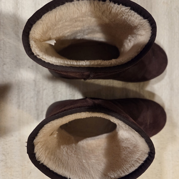 Brown Suede Boots - Picture 5 of 6